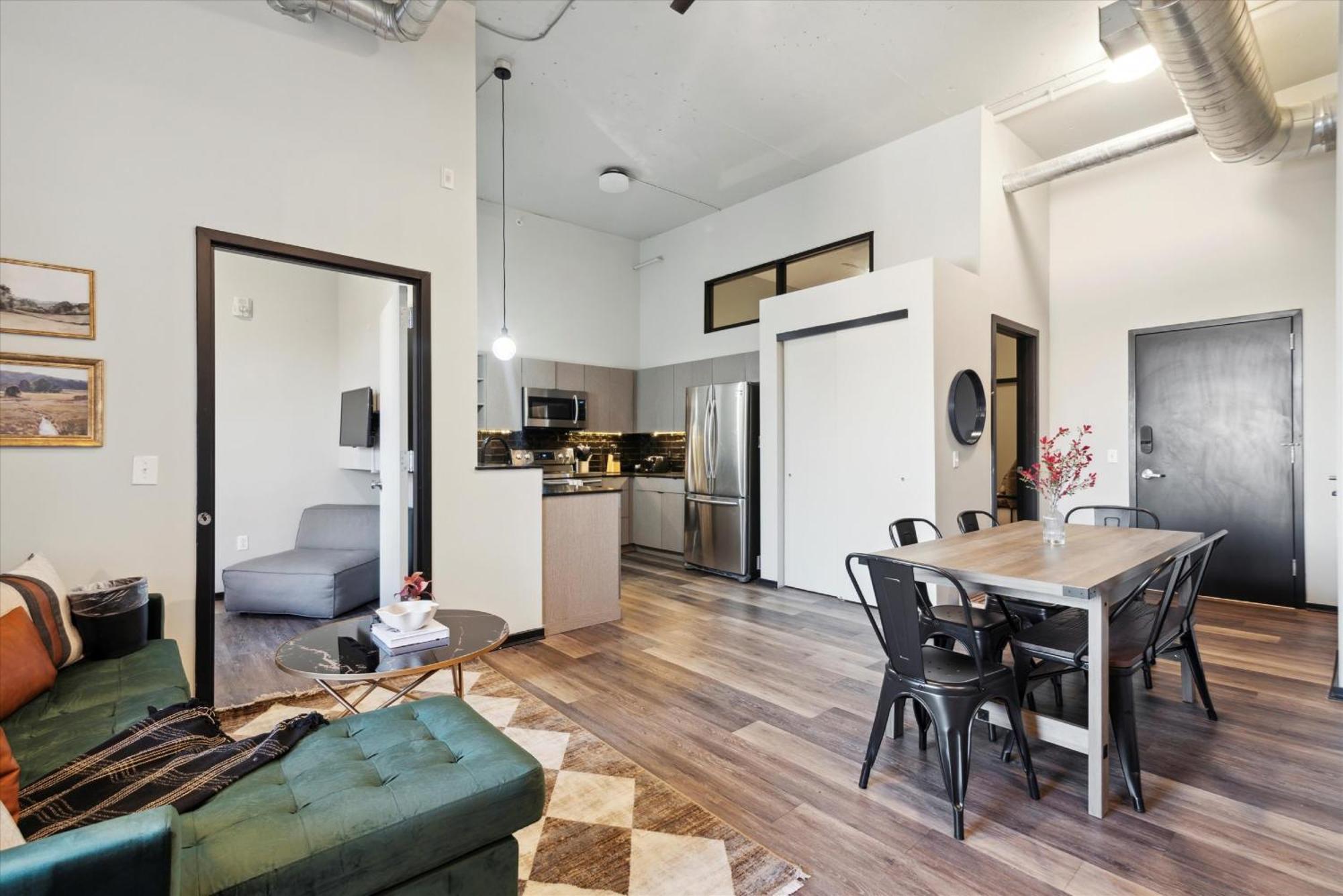 Apartment Large 3br Apts & Studios, Free Parking, Gym, Game *