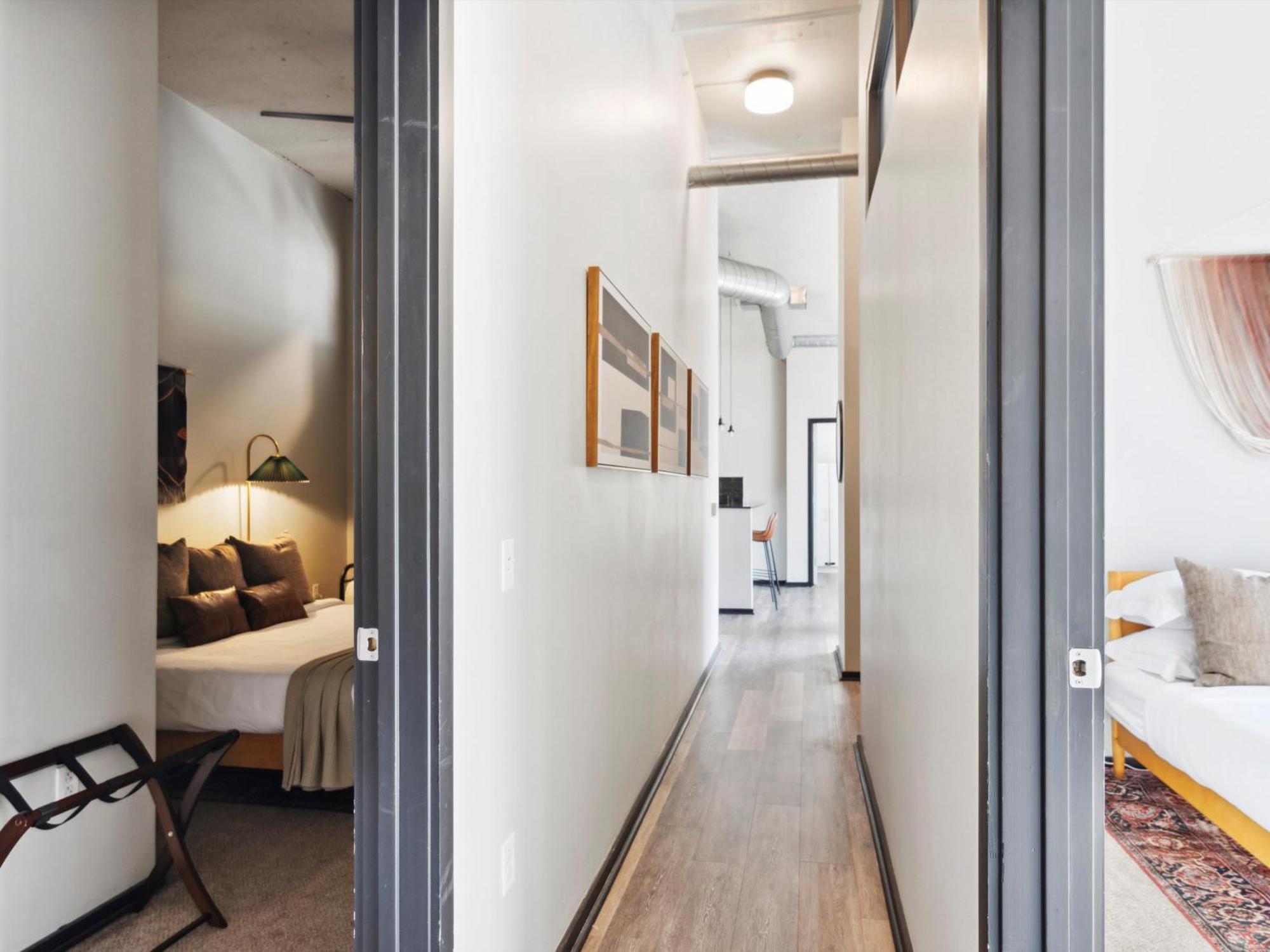 Large 3br Apts & Studios, Free Parking, Gym, Game Apartment Philadelphia