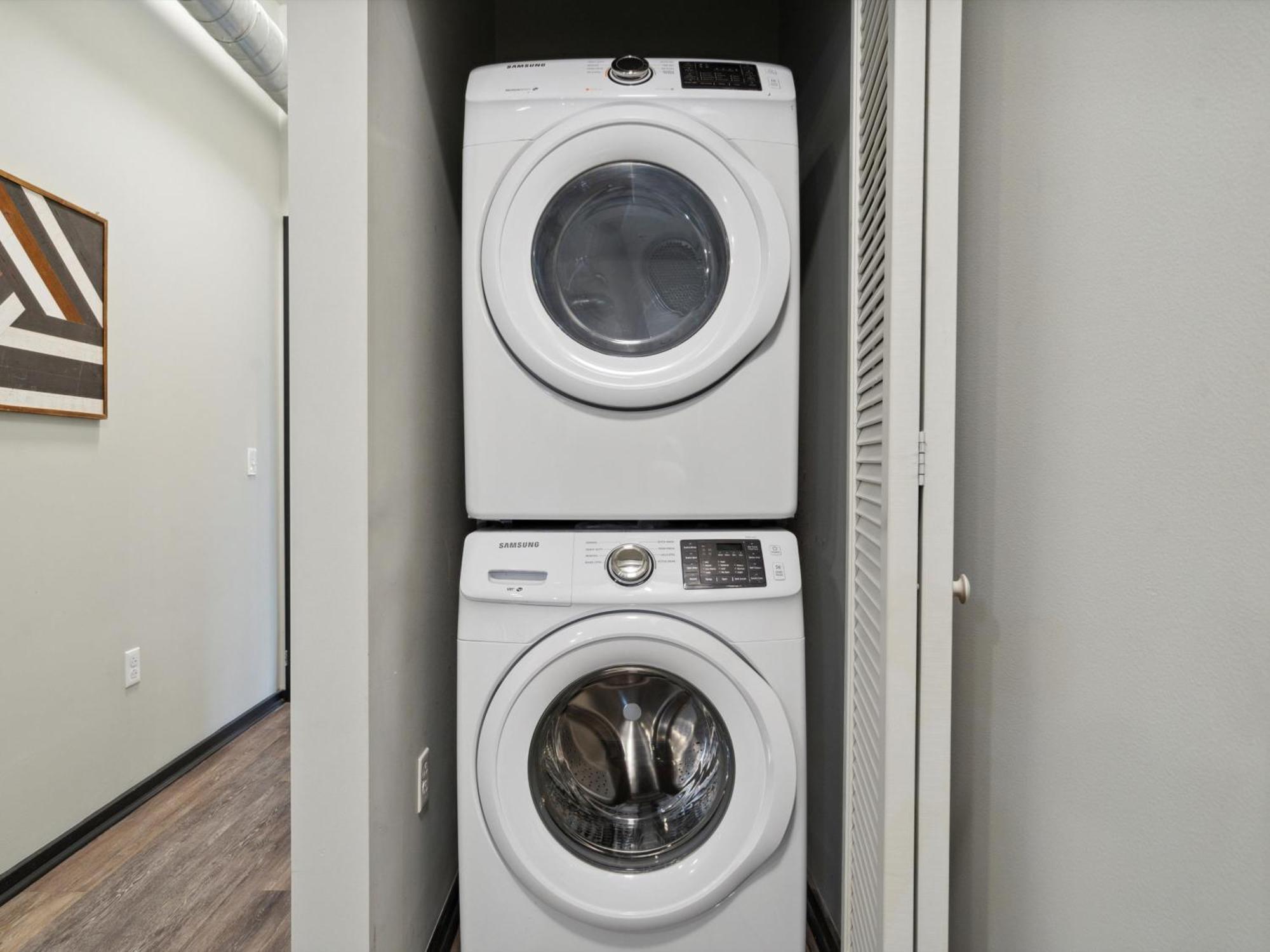 Large 3br Apts & Studios, Free Parking, Gym, Game Apartment Philadelphia