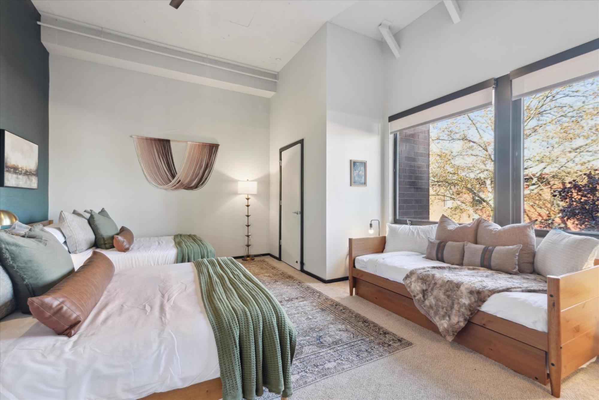 Large 3br Apts & Studios, Free Parking, Gym, Game * Filadélfia