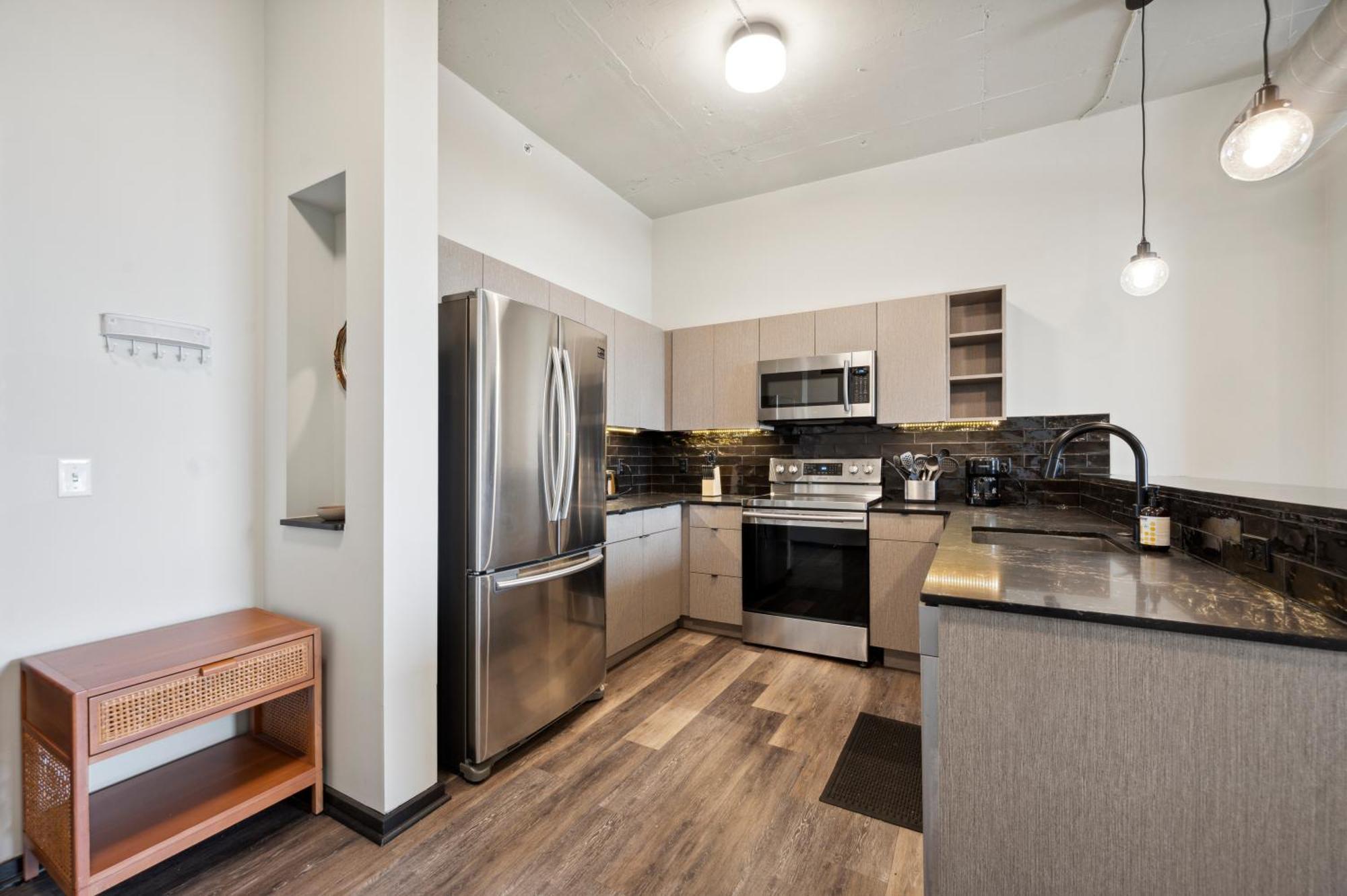 Large 3br Apts & Studios, Free Parking, Gym, Game * Filadélfia