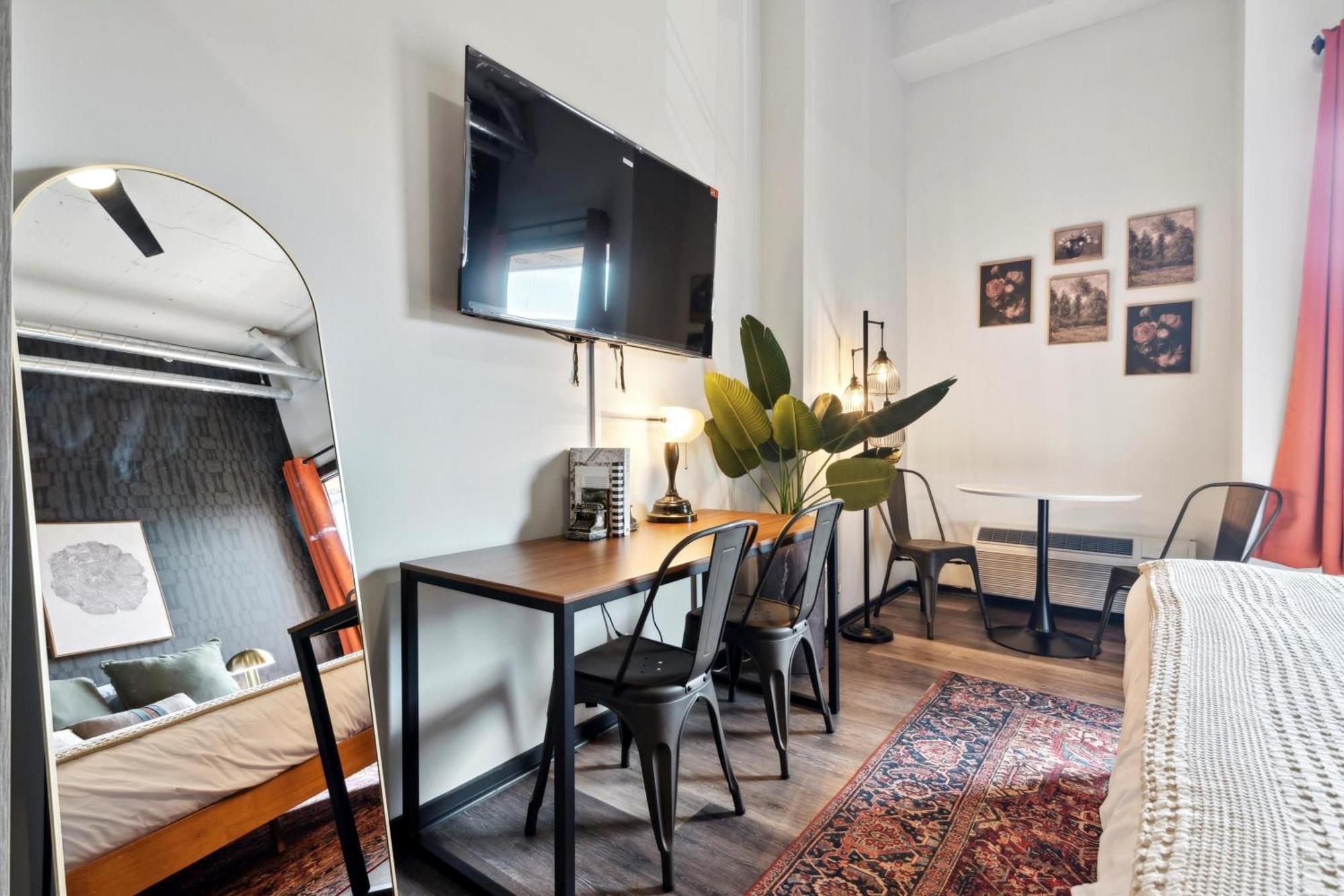 Large 3br Apts & Studios, Free Parking, Gym, Game * Filadélfia