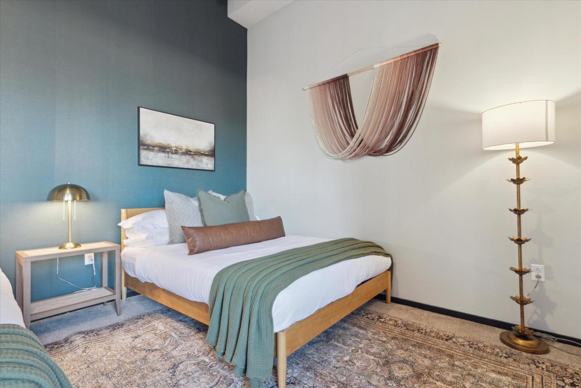 Large 3br Apts & Studios, Free Parking, Gym, Game * Filadélfia